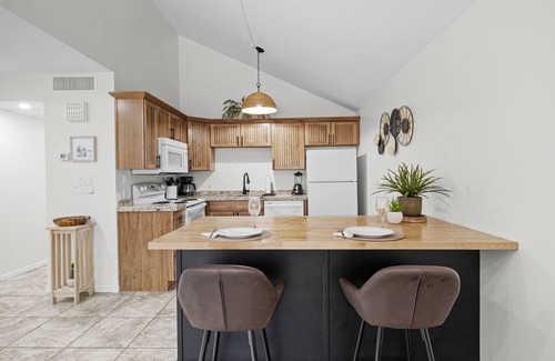 St. George Condo | Updated Condo with Pools and Golf Nearby – 10/10 Rated