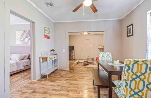 New Iberia Villa | Pet-Friendly Updated Cottage: Your Home Away From Home