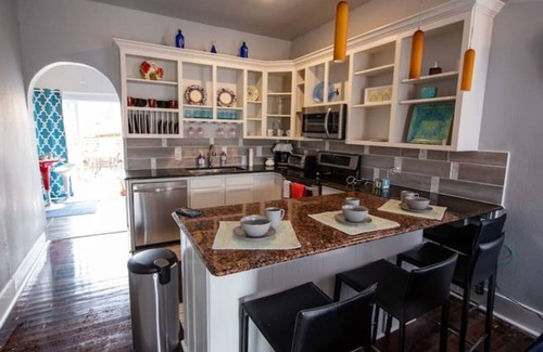 Nacogdoches House | Discover an Updated Downtown Gem with Family-Friendly Amenities