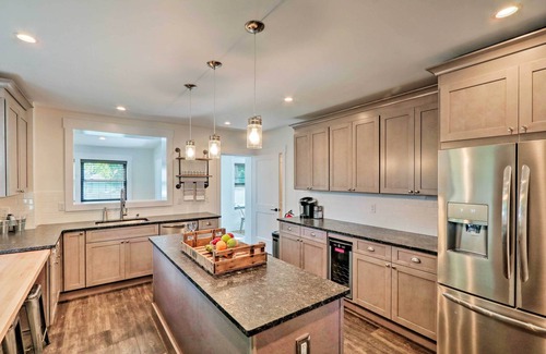 Red Bank House | Modern Downtown Red Bank Retreat Near Beaches & Amenities