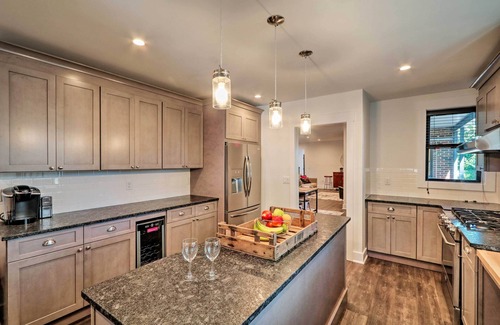 Red Bank House | Modern Downtown Red Bank Retreat Near Beaches & Amenities