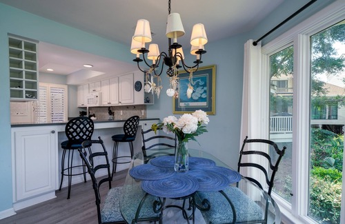 Spinnaker Beachhouses House | Family-Friendly Spinnaker: Steps from Pelican Beach & Pools