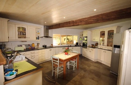 Eymet House | Inviting Farmhouse Retreat Steps from Village Amenities