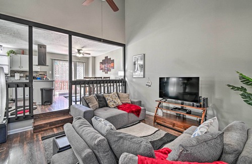 Westover House | Inviting Fayetteville Townhome with Spa and Yard Retreat