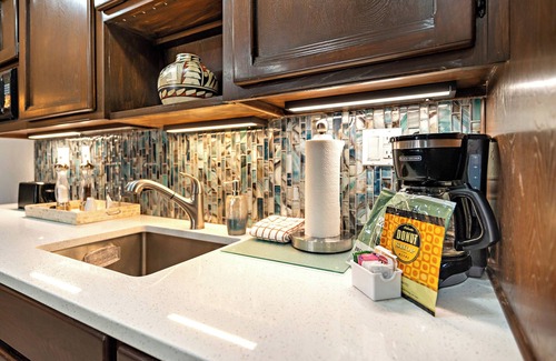 Northeast Santa Fe Hotel | Discover Fort Marcy Condo: Steps to Plaza & Great Amenities