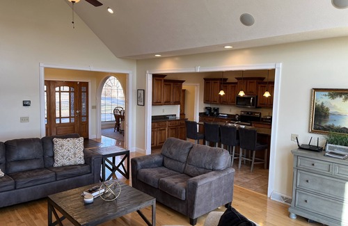 Albany House | Experience Breathtaking Lake Views: Spacious 7-BR Retreat