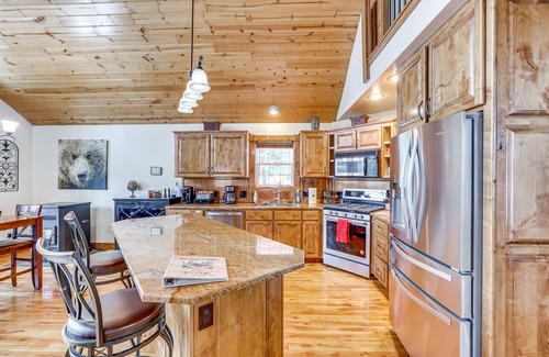 Garden Valley Cabin | Inviting Garden Valley Home with Fire Pit & Game Room