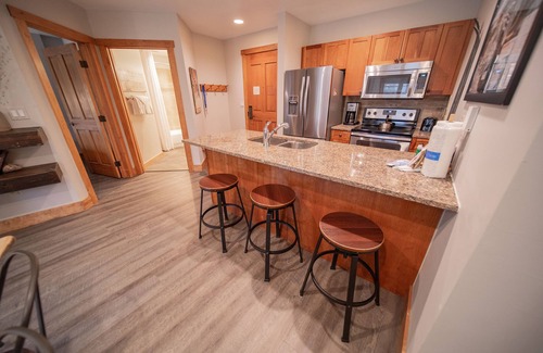River Run Condo | Experience Fall Colors with 10/10 Guest Rated Comfort