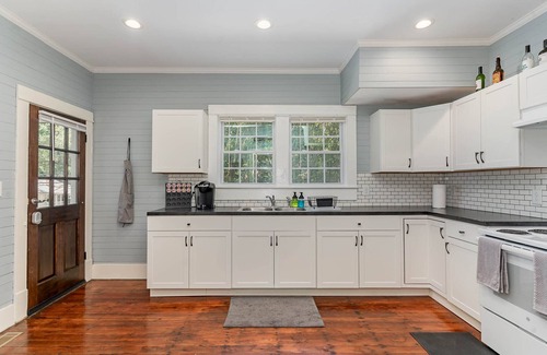 Sanford House | Historic 3B1.5B House Near Downtown with Pet-Friendly Perks