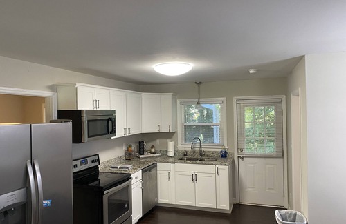 Charlotte House | Convenient Home Near Uptown & CLT Airport with Spa Amenities