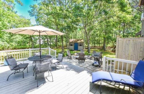 North Eastham House | Inviting Home on Bayside of Eastham - Pet Friendly Stay!