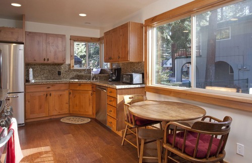 Kings Beach Cabin | Renovated Kings Beach Cabin with Hot Tub & Golf Access