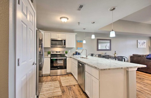 Osage Beach Apartment | Updated Lakefront Condo with Pool Access & Hot Tub