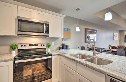 Osage Beach Apartment | Updated Lakefront Condo with Pool Access & Hot Tub
