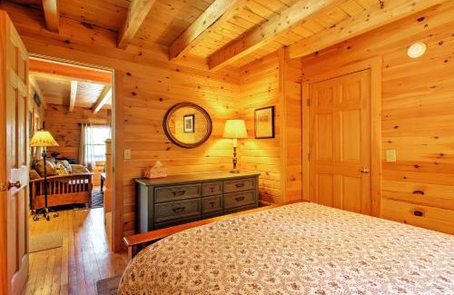 Conway House | Cozy Log Cabin Near Story Land & Dianas Baths, Pet-Friendly!