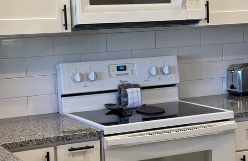Branson West Condo | Top-Rated Condo with Fireplace Near Branson Strip & Spa