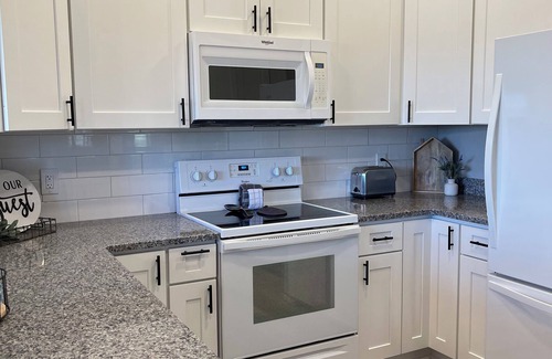 Branson West Condo | Top-Rated Condo with Fireplace Near Branson Strip & Spa