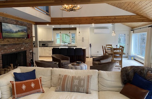 Stratton Mountain House | Elegant Home with Hot Tub, Sauna & Mountain Views