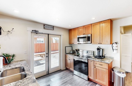 Salida House | Cozy Mountain Retreat with Yard, Horseshoes & Grill