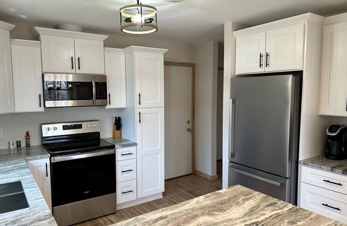 Harbor Springs Condo | Experience Hideaway Valley Condo: Pet-Friendly Retreat