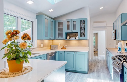 Monument Beach House | Inviting Ranch House with Deck & Yard, Steps from the Beach