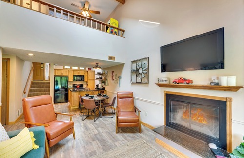 The Galena Territory House | Family-Friendly Galena Retreat with Pool & Golf Access!
