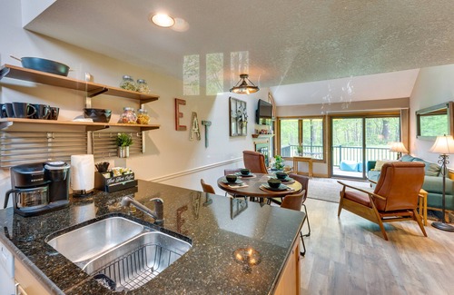 The Galena Territory House | Family-Friendly Galena Retreat with Pool & Golf Access!