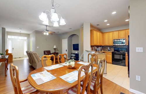Trafalgar Village House | Discover a Refreshing Retreat Near Disney with Pool Access