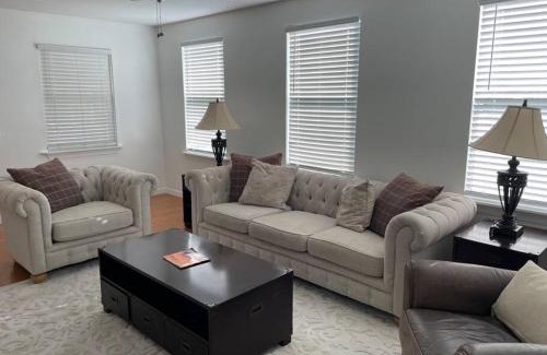 Lincolnville House | Maritime 3BR Downtown Cottage - Guest Rated 10/10