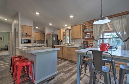 Strawberry House | Family-Friendly Strawberry Cabin with 2 Private Decks