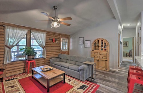 Strawberry House | Family-Friendly Strawberry Cabin with 2 Private Decks