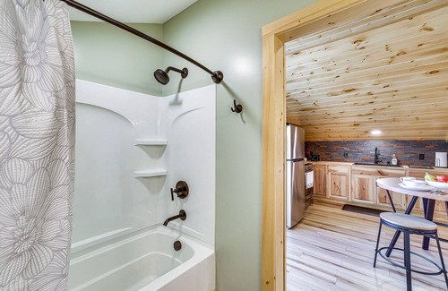 St. Albans Apartment | Updated Vermont Studio, Walk to Lake Champlain!