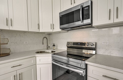 Bryn Mawr House | Updated Yonkers Vacation Rental with Balcony!