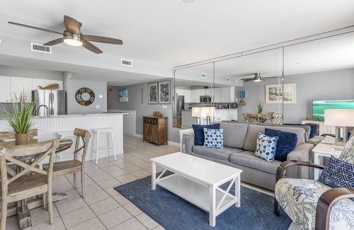 Destin Condo | Beachfront Pelican Beach Resort: 10/10 Guest Rated Retreat