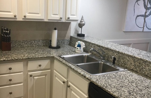 Orange Beach East Condo | Guest Rated 10/10: Breathtaking Views Steps to Flora-Bama!