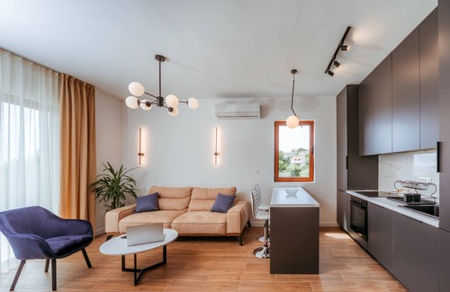 Susanj Villa | Uphill Glavanovic Pool Villa: Family-Friendly Retreat Awaits