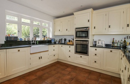 Ledbury House | UPLANDS DOWER HOUSE, family friendly, with open fire in Ledbury