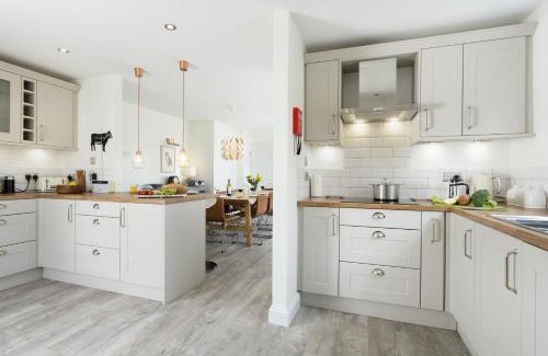 Chipping Norton House | Guest Rated 10/10 at Upper End House – Family-Friendly Escape