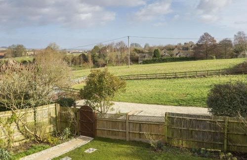 Chipping Norton House | Guest Rated 10/10 at Upper End House – Family-Friendly Escape