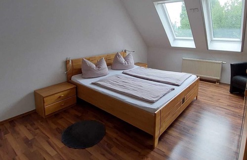 Moos Apartment | Upper floor apartment Harbor Apartment Höri 50m from the lake at the marina Moos b. Radolfzell