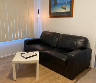 Muswellbrook Apartment | Discover Upper Hunter Annex: Family-Friendly Retreat