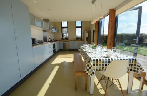 Martlesham Heath House | Pet-Friendly Retreat at Upper Lodge, Shotley - Rated 9/10