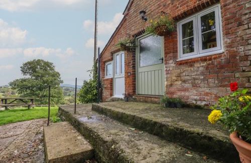 Kingswood House | Upper Pandy Farm