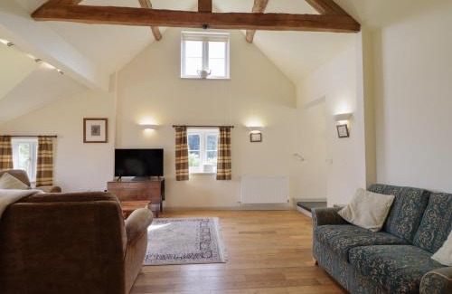 Kingswood House | Upper Pandy Farm