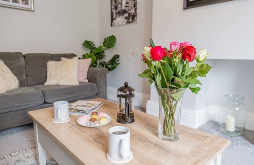 Harrogate City Centre Apartment | Pet-Friendly Upper Swan View Harrogate - 10/10 Guest Rated