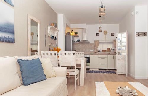 Pecs Apartment | Exceptional Uppermill Suite #3 with Oceanfront Views