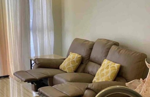 Saint Andrew Apartment | Stylish 2 Bedroom Apartment with Pool View & Gym Access