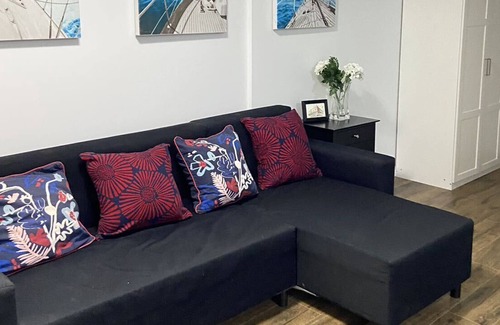 South Central House | Modern 2 Bedroom Suite with Child-Friendly Amenities