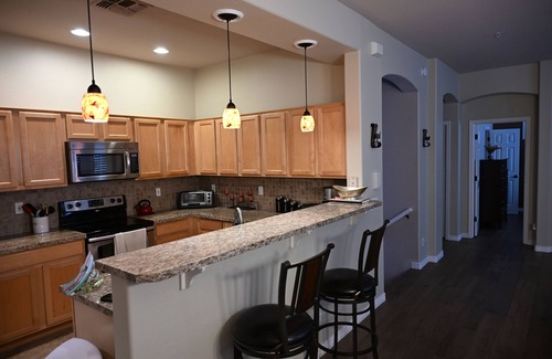 Talon Retreat Condo | Stylish Grayhawk Condo with Pool & Spa in Scottsdale