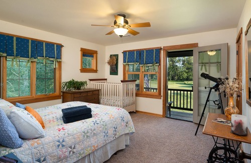 Bozeman House | Pet-Friendly 2BR Suite in Bozeman - Rated 10/10 by Guests